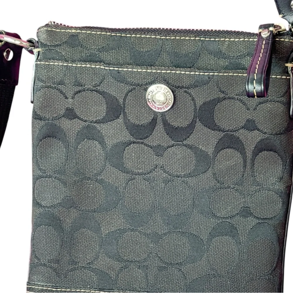 Coach Swingpack Signature Jacquard Crossbody in Black excellent condition